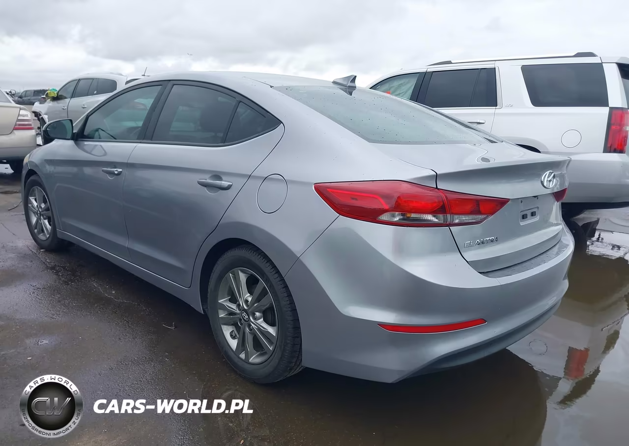 2017 Hyundai Elantra Se VIN:5NPD84LF3HH083147 - 3