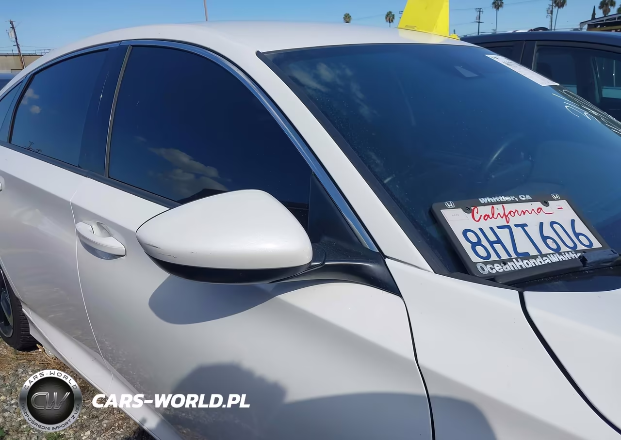 2018 Honda Accord Sport VIN:1HGCV1F31JA251354 - 13