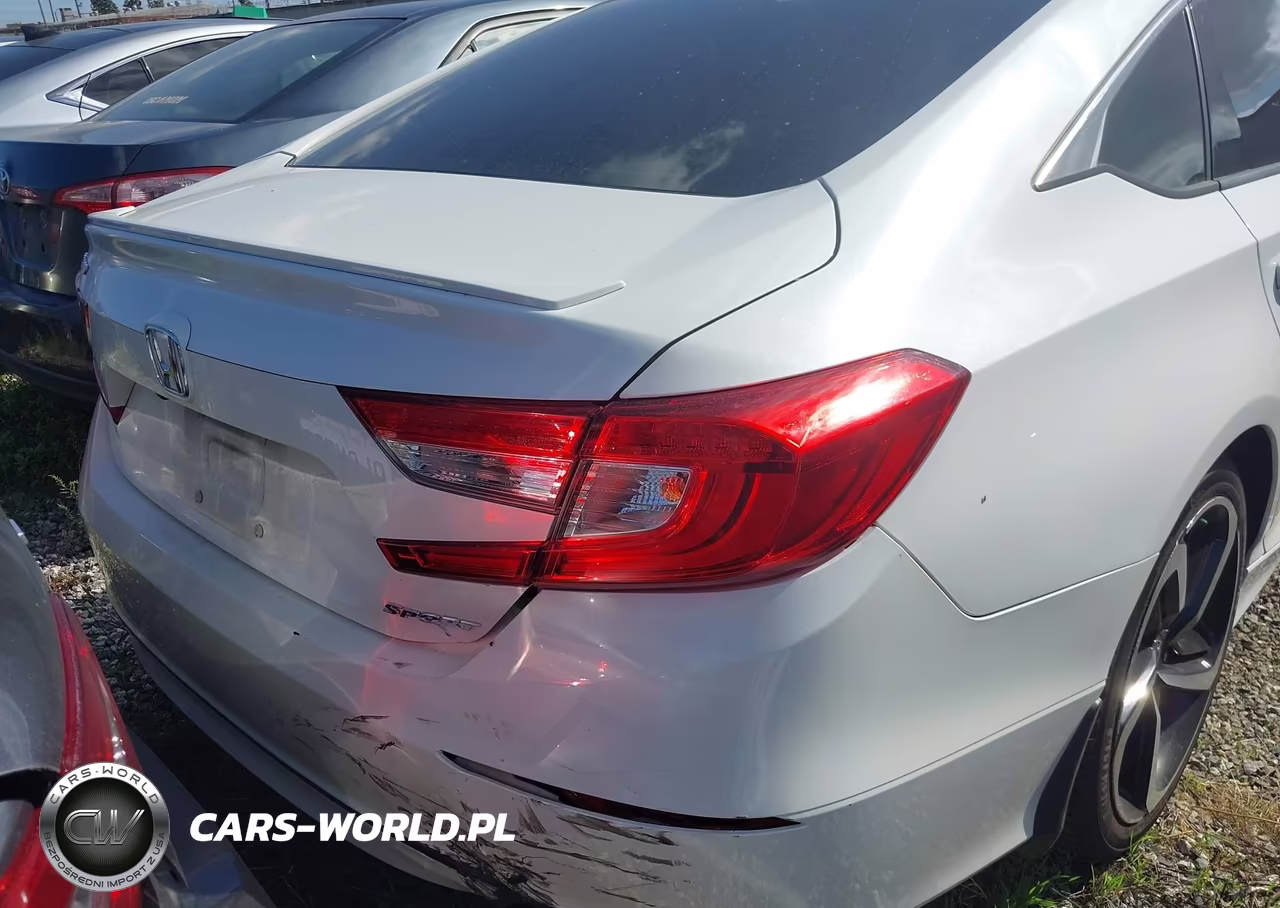 2018 Honda Accord Sport VIN:1HGCV1F31JA251354 - 16