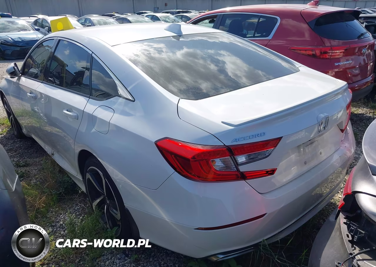 2018 Honda Accord Sport VIN:1HGCV1F31JA251354 - 3