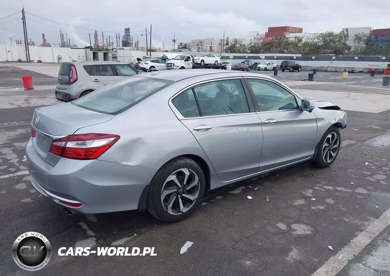 2017 Honda Accord Ex VIN:1HGCR2F71HA111330 - 4