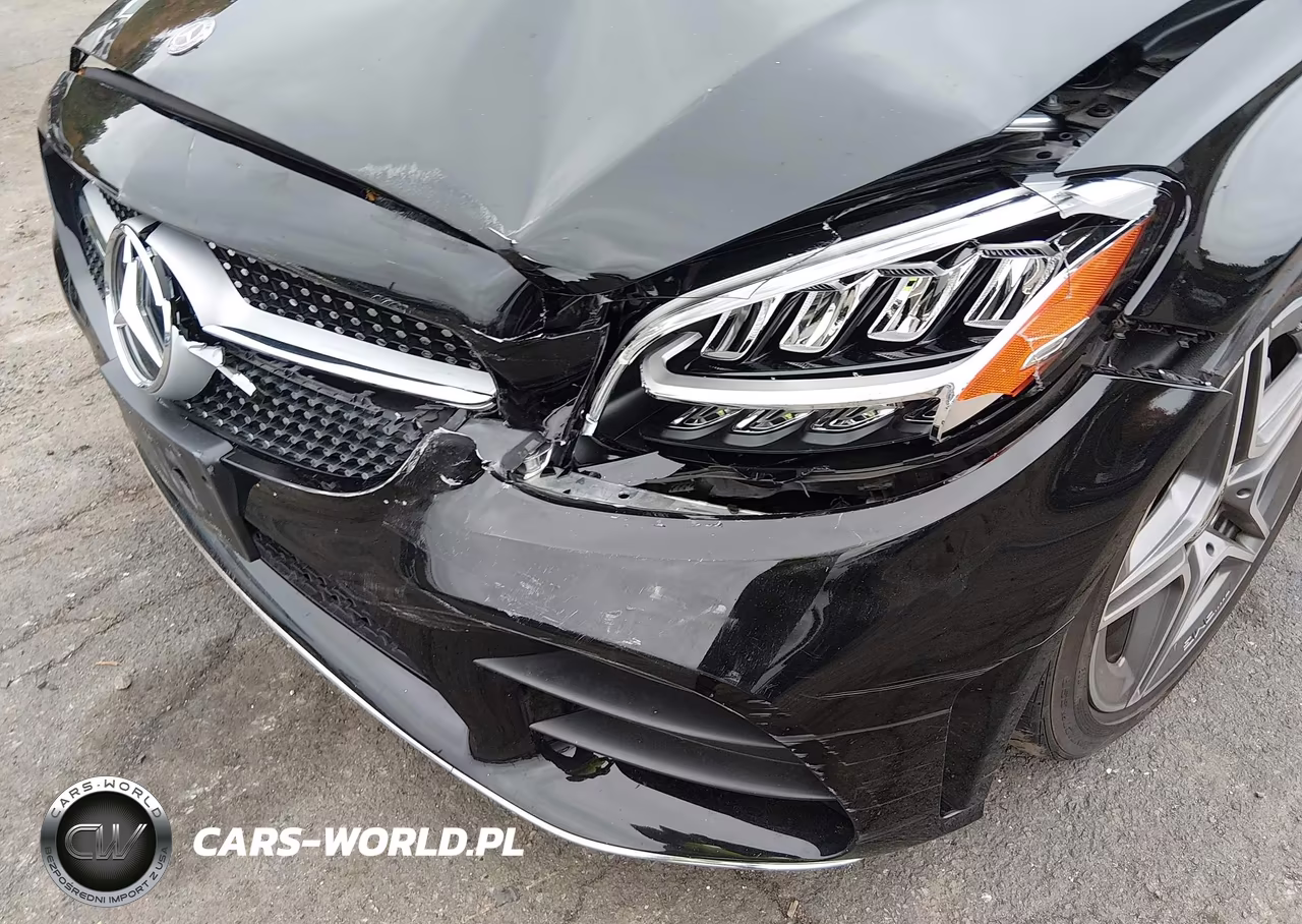 2020 Mercedes-Benz C 300 4Matic VIN:W1KWF8EB1LR572119 - 18