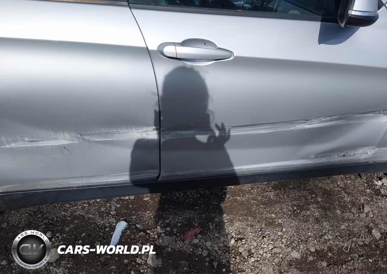 2014 BMW X1 xDrive28I VIN:WBAVL1C58EVY14706 - 14