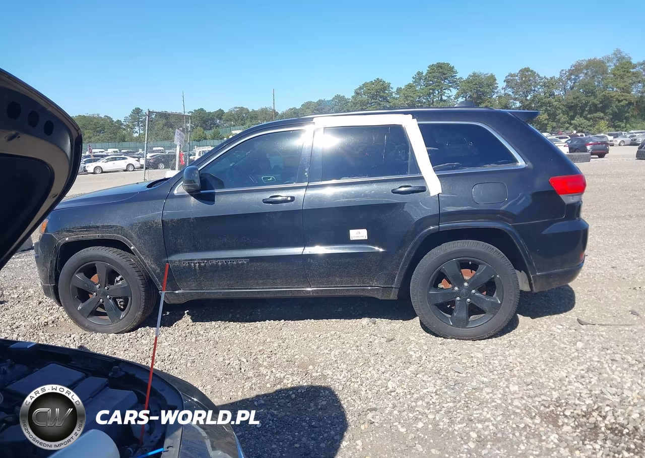 2015 Jeep Grand Cherokee Altitude VIN:1C4RJFAGXFC676451 - 14