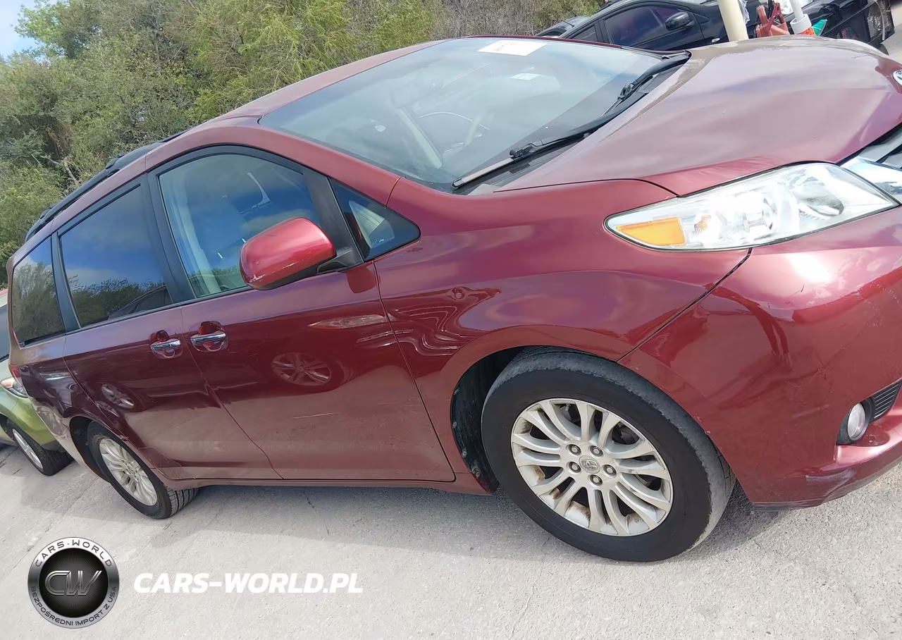 2012 Toyota Sienna Xle V6 8 Passenger VIN:5TDYK3DC2CS196866 - 13