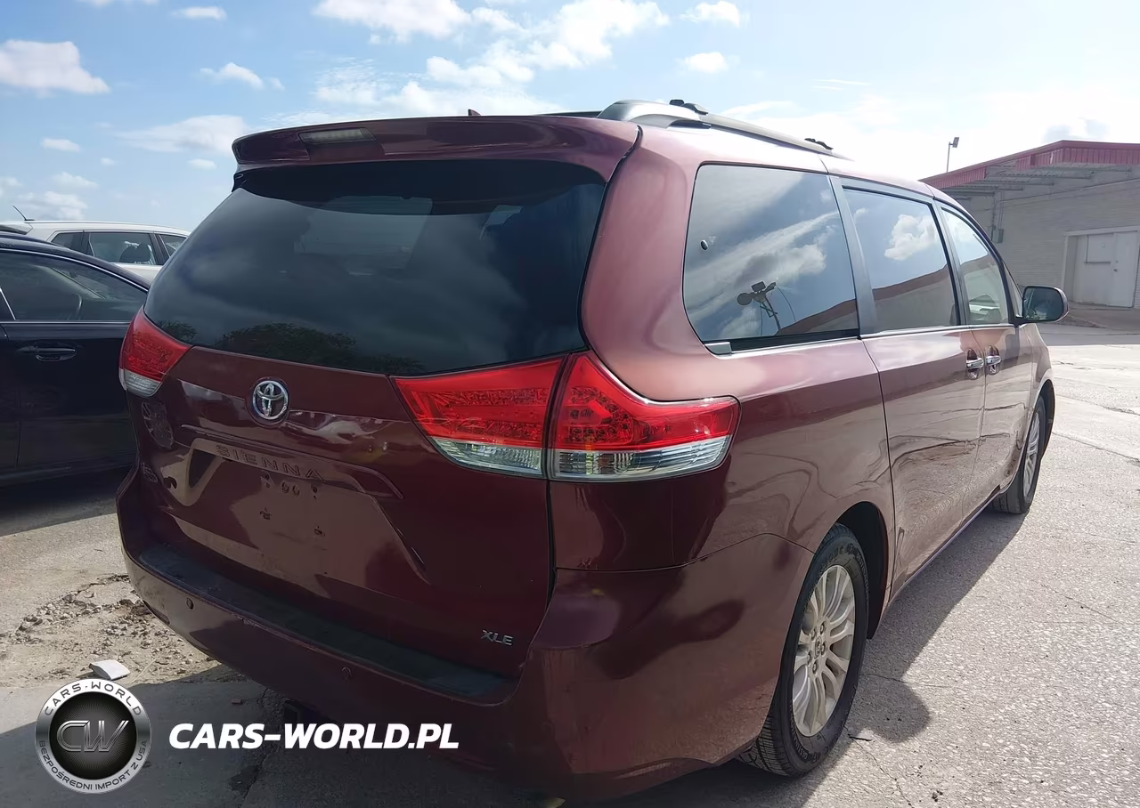 2012 Toyota Sienna Xle V6 8 Passenger VIN:5TDYK3DC2CS196866 - 4