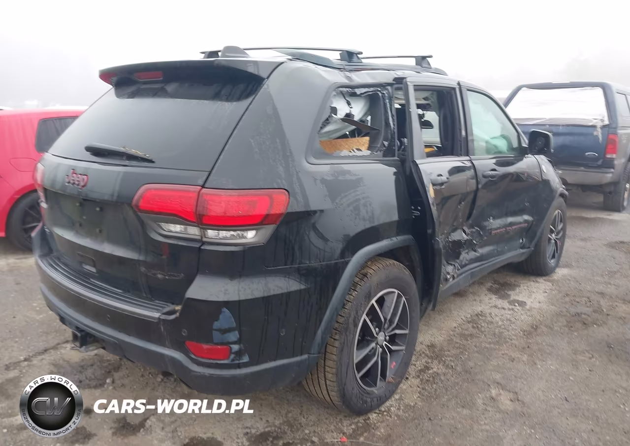 2017 Jeep Grand Cherokee Trailhawk 4X4 VIN:1C4RJFLG1HC886484 - 4