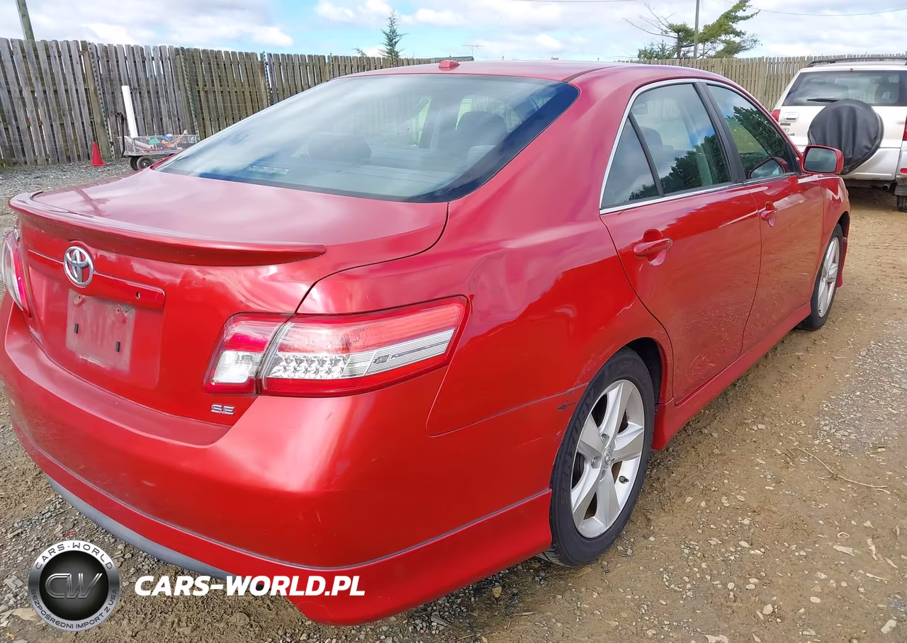 2010 Toyota Camry Se VIN:4T1BF3EK9AU030669 - 4