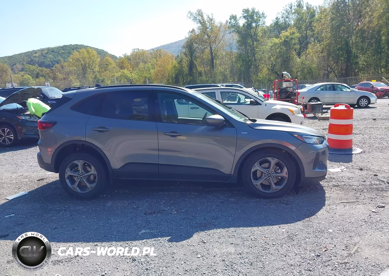 2025 Ford Escape St-Line Select VIN:1FMCU9NA0SUB35090 - 13