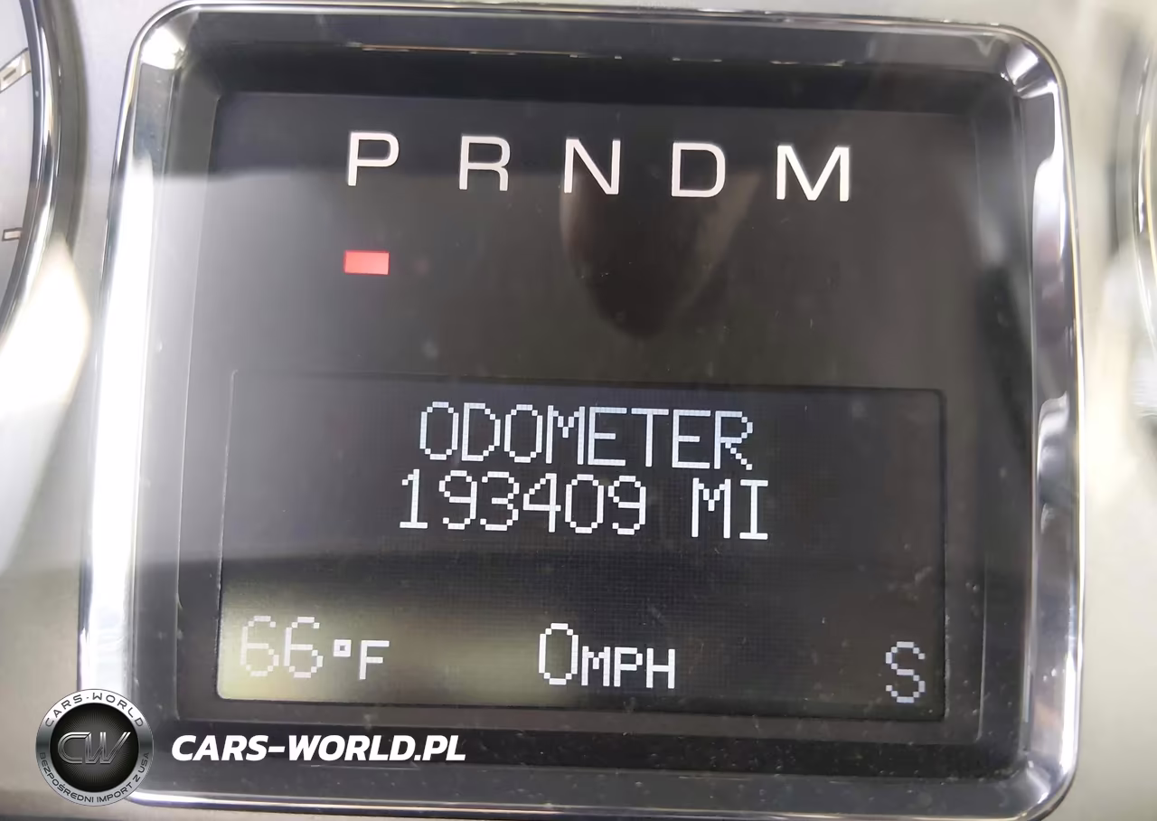 2012 Cadillac Escalade Standard VIN:1GYS3AEF0CR105067 - 15