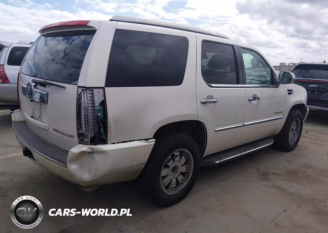 2012 Cadillac Escalade Standard VIN:1GYS3AEF0CR105067 - 4