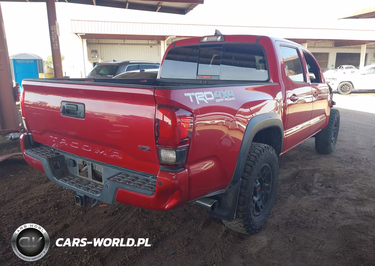 2018 Toyota Tacoma Trd Off Road VIN:3TMCZ5AN7JM138420 - 4