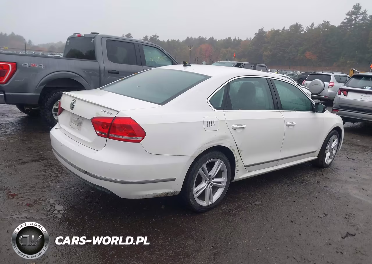 2013 Volkswagen Passat 2.0L Tdi Sel Premium VIN:1VWCN7A36DC030699 - 4