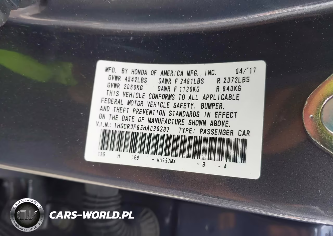 2017 Honda Accord Touring V6 VIN:1HGCR3F95HA030287 - 9
