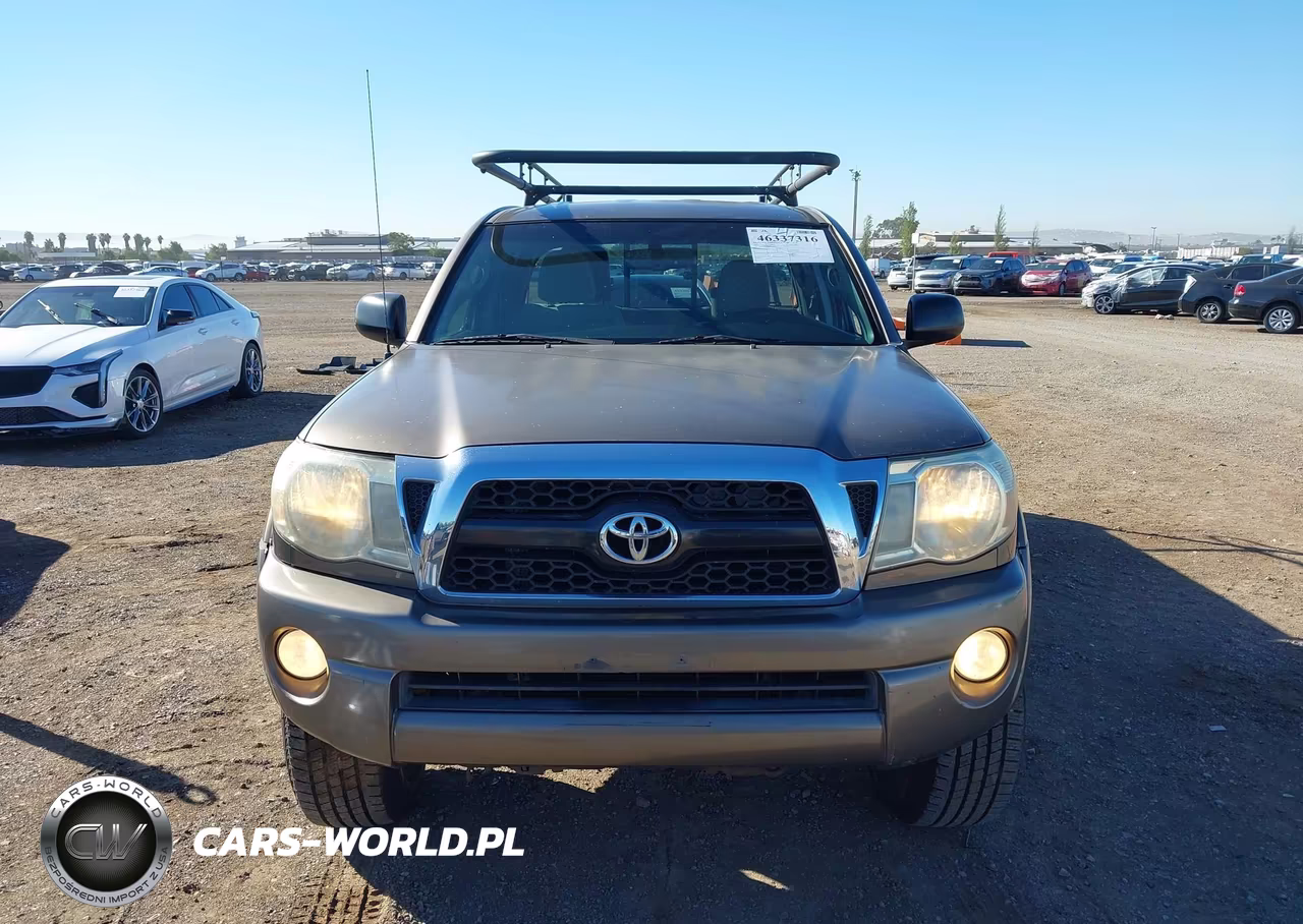 2011 Toyota Tacoma Prerunner V6 VIN:5TFTU4GNXBX009390 - 12