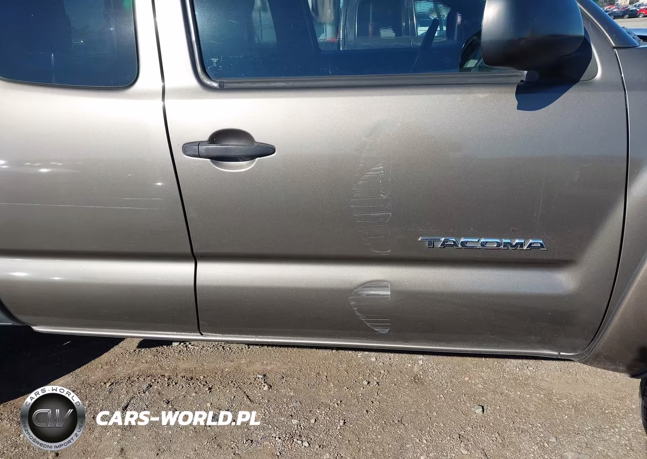 2011 Toyota Tacoma Prerunner V6 VIN:5TFTU4GNXBX009390 - 17