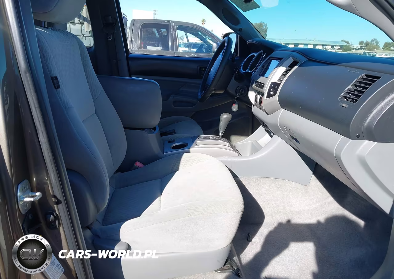 2011 Toyota Tacoma Prerunner V6 VIN:5TFTU4GNXBX009390 - 5