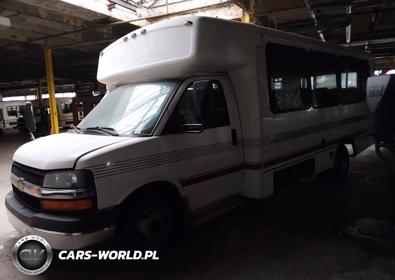 CHAMPION BUS VIN:1GB6G5BG6B1163170 - 2