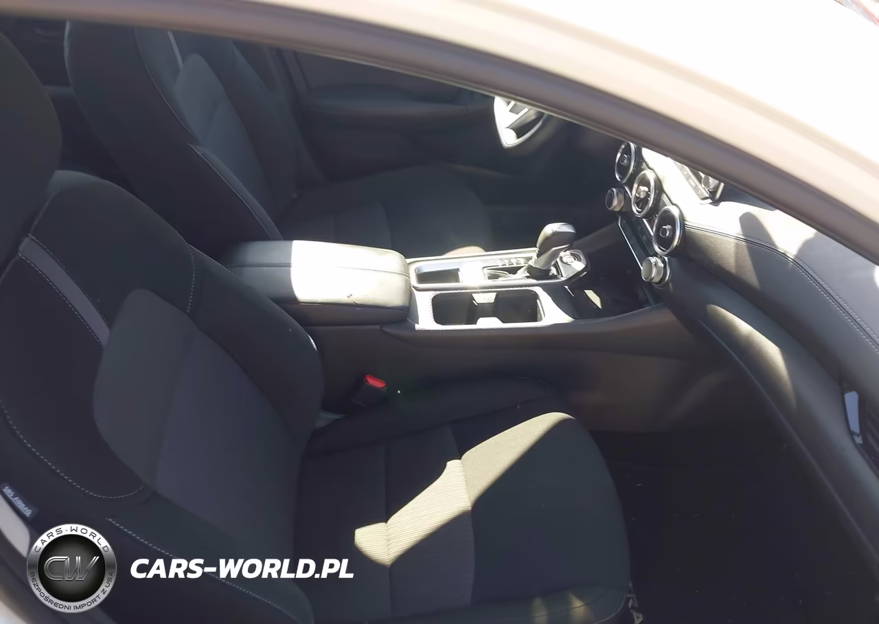 2025 Nissan Sentra Sv VIN:3N1AB8CV4SY376684 - 5