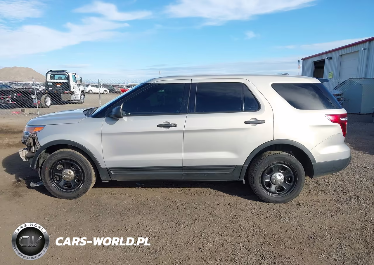 2015 Ford Utility Police Interceptor VIN:1FM5K8AR6FGA35553 - 15