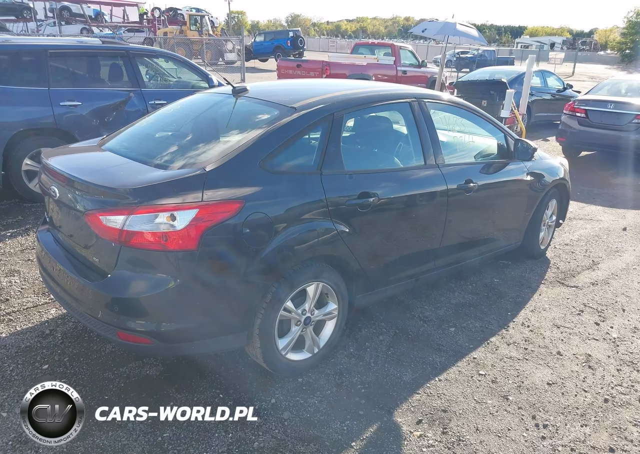 2013 Ford Focus Se VIN:1FADP3F28DL338098 - 4