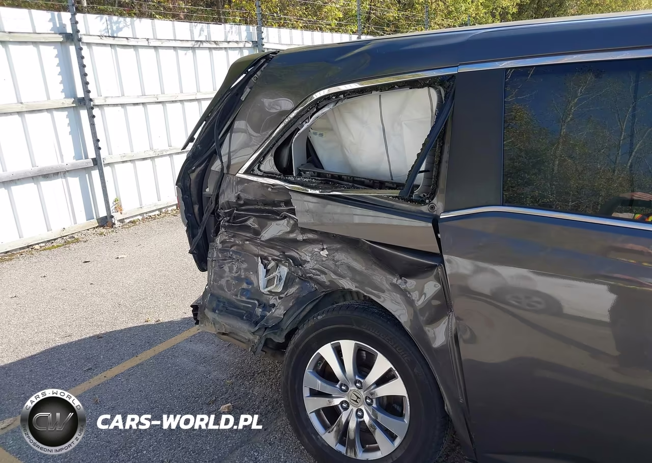 2015 Honda Odyssey Ex-L VIN:5FNRL5H62FB026372 - 6