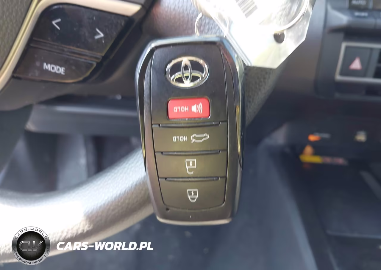 2026 Toyota Camry Le VIN:4T1DAACK2TU280014 - 11