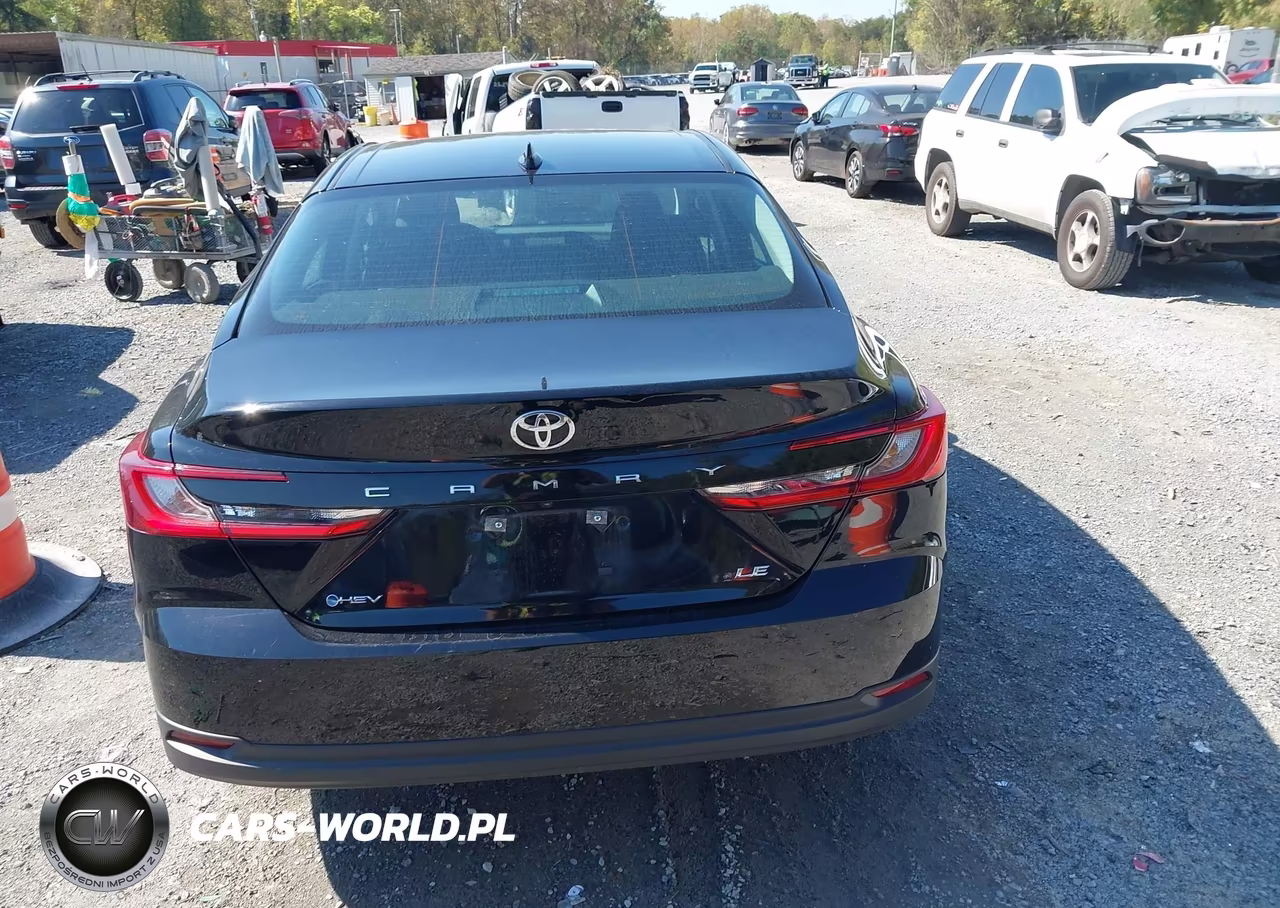 2026 Toyota Camry Le VIN:4T1DAACK2TU280014 - 16