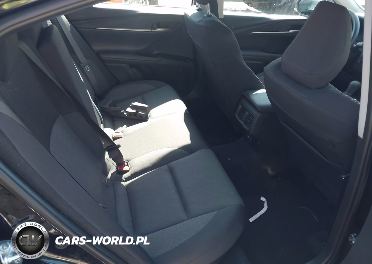 2026 Toyota Camry Le VIN:4T1DAACK2TU280014 - 8