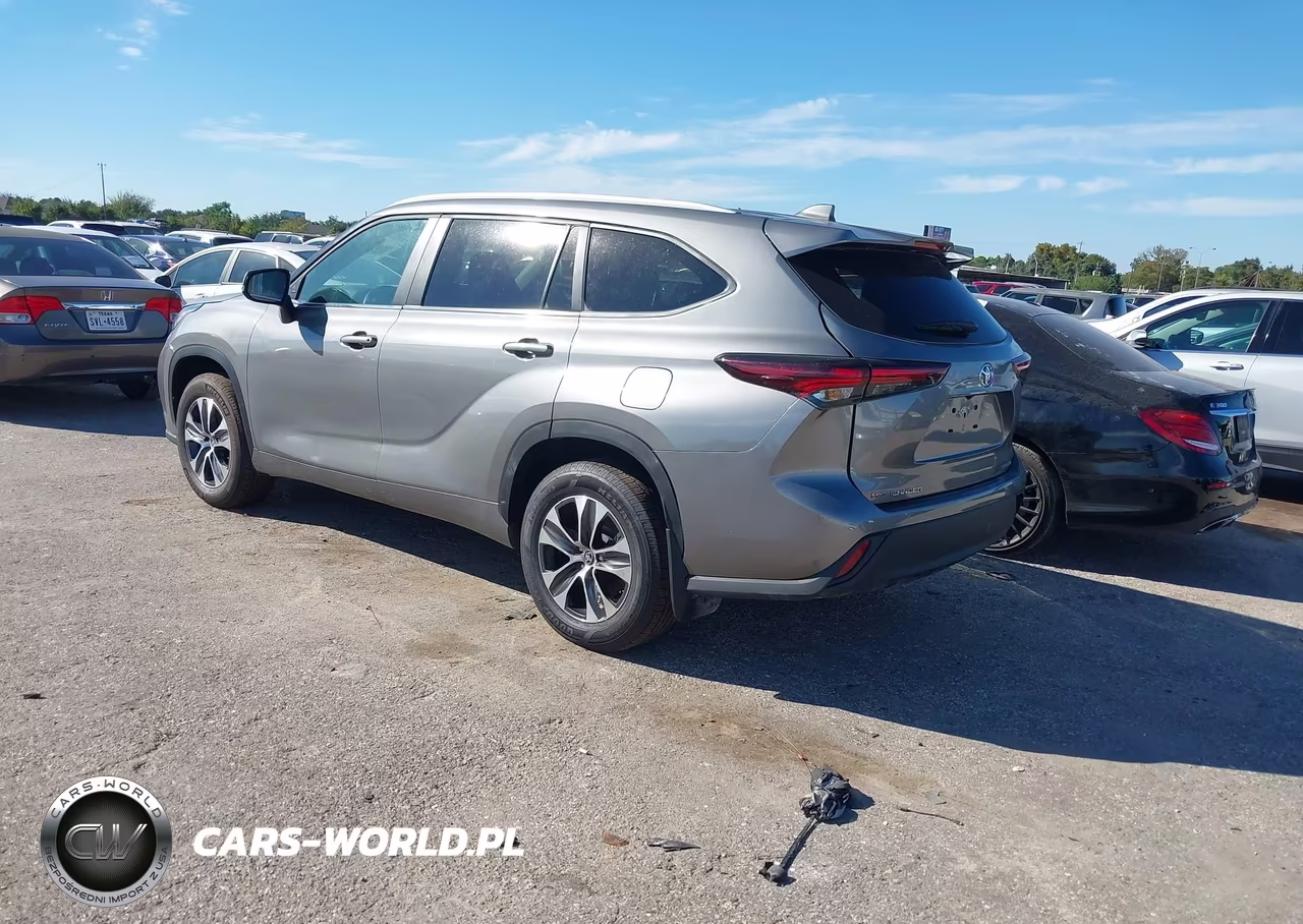 2026 Toyota Highlander Xle VIN:5TDKDRBH6TS598522 - 3