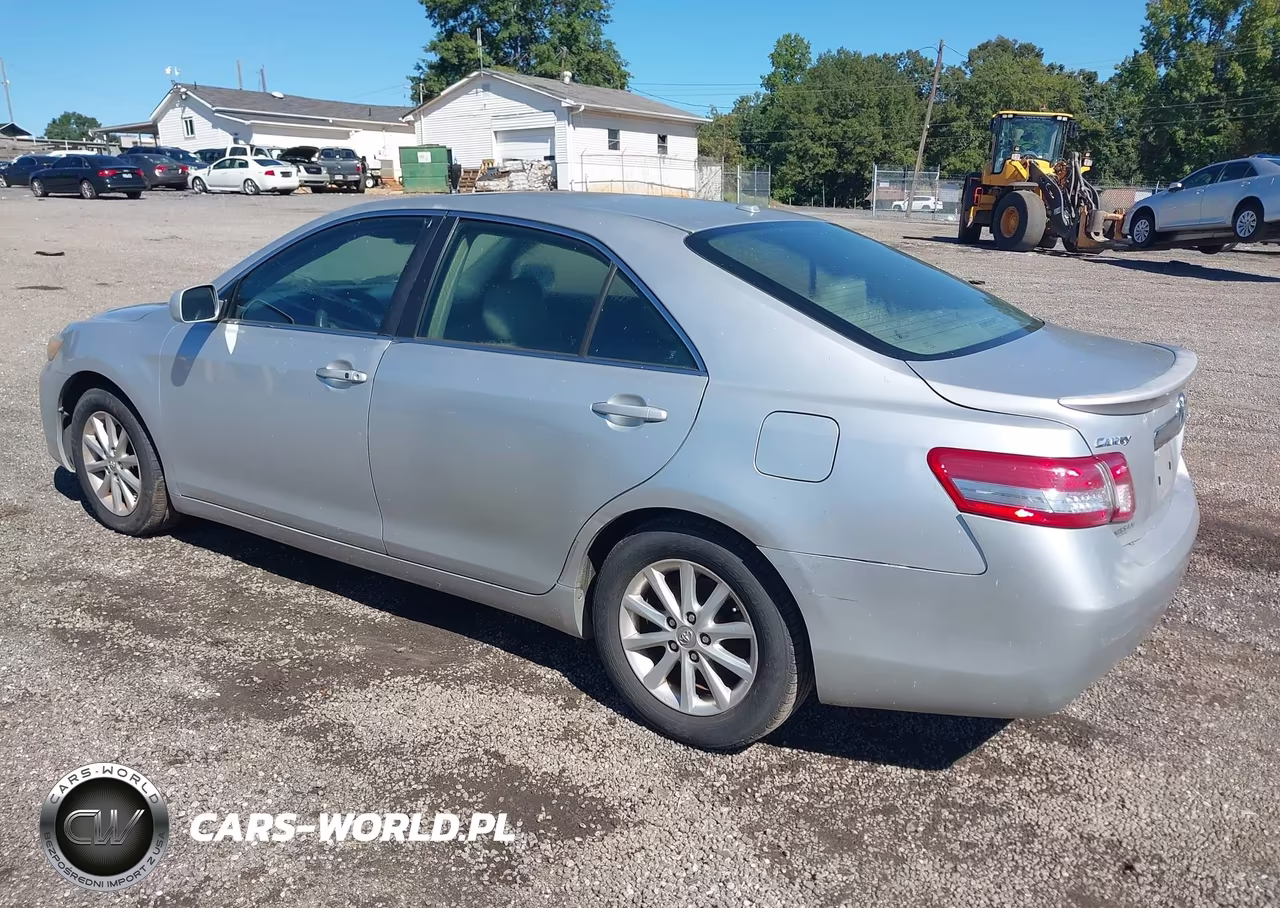 2011 Toyota Camry Xle VIN:4T1BF3EK7BU192608 - 3