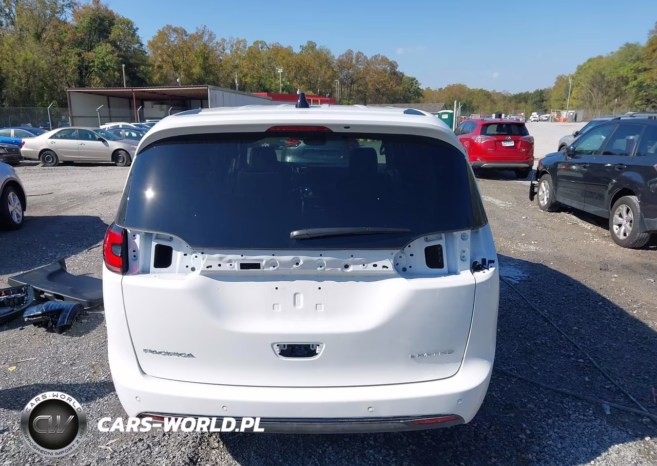 2027 Chrysler Pacifica VIN:2C4RC1GG1VR586485 - 17