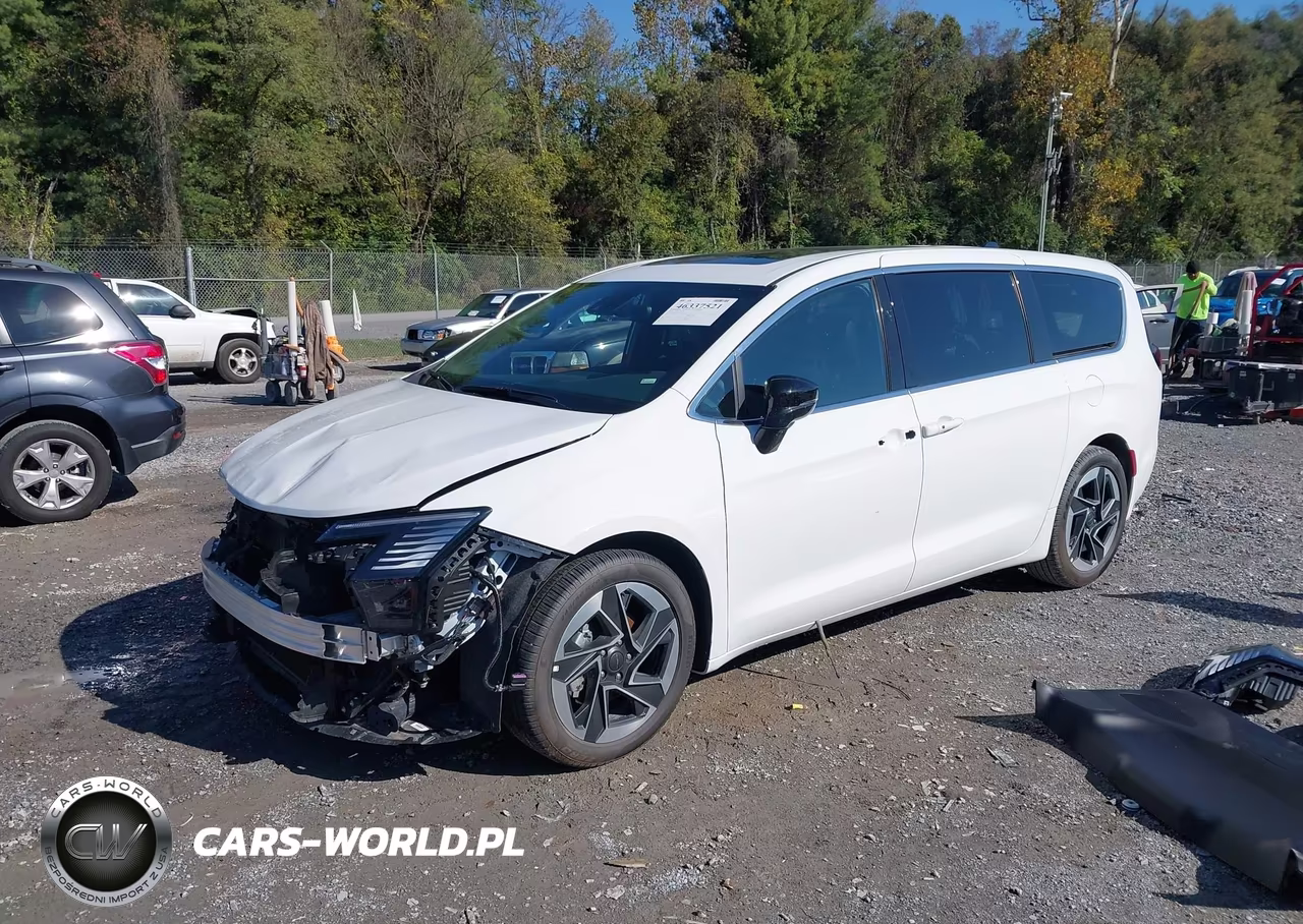 2027 Chrysler Pacifica VIN:2C4RC1GG1VR586485 - 2
