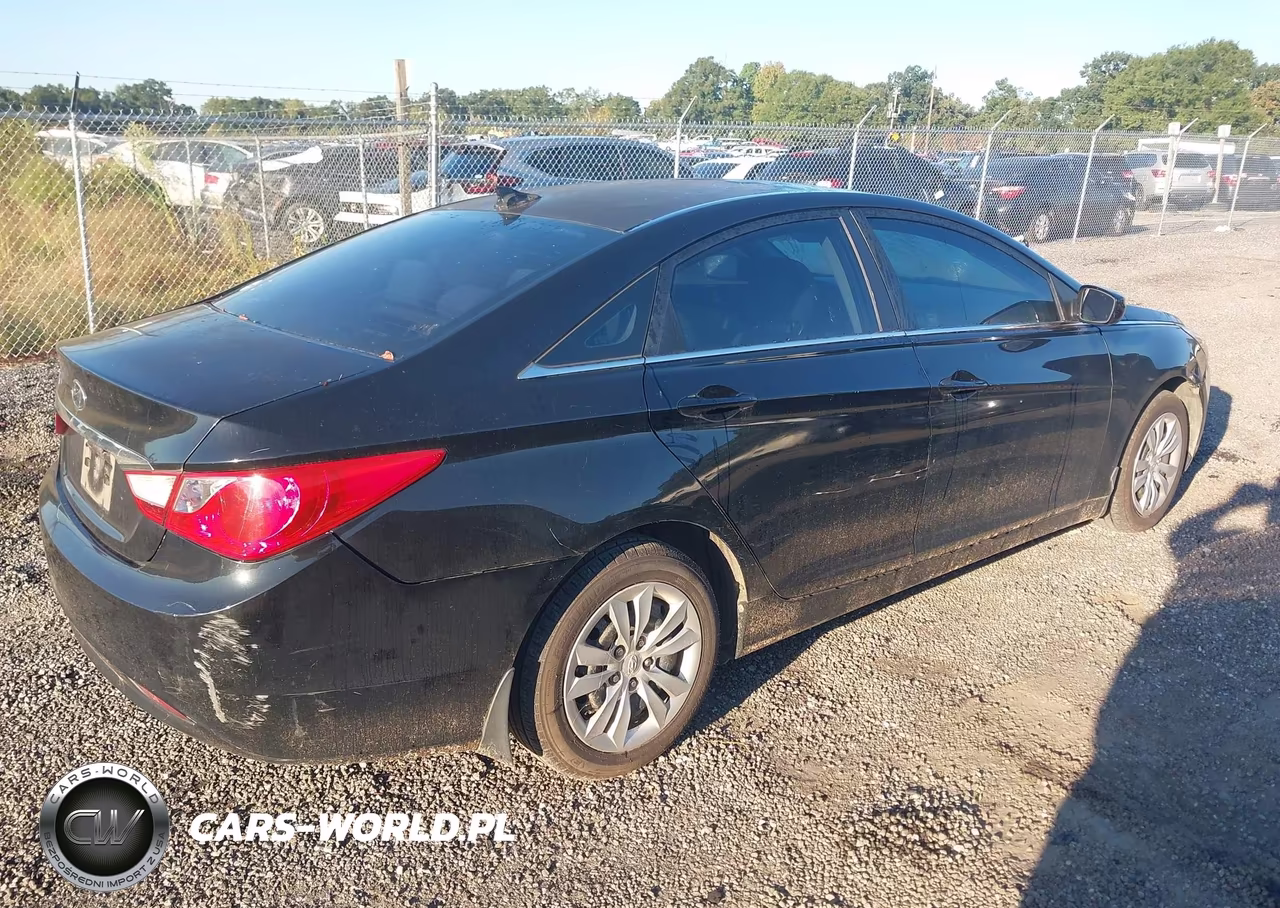 2013 Hyundai Sonata Gls VIN:5NPEB4AC7DH585734 - 4