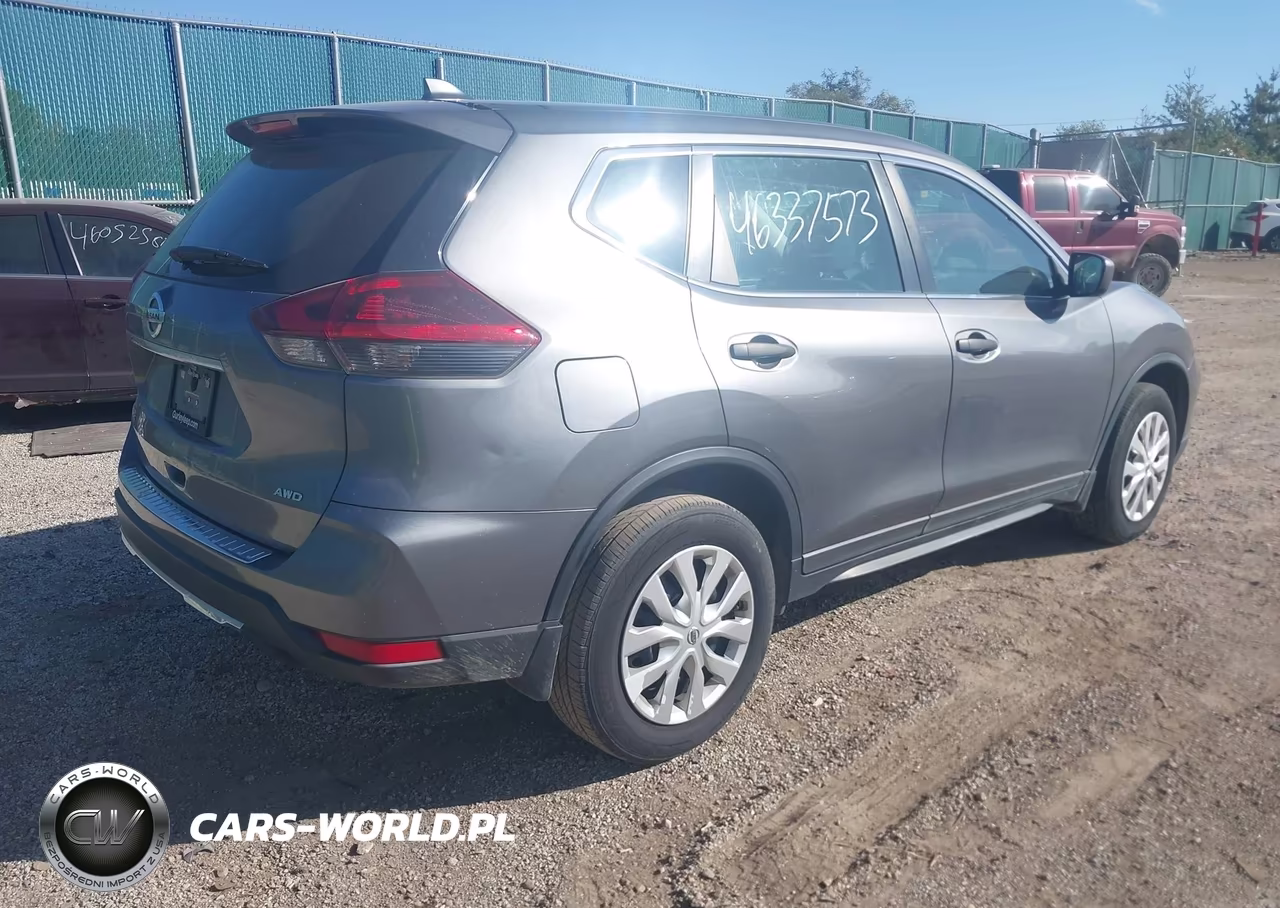 2019 Nissan Rogue S VIN:5N1AT2MV3KC780389 - 4