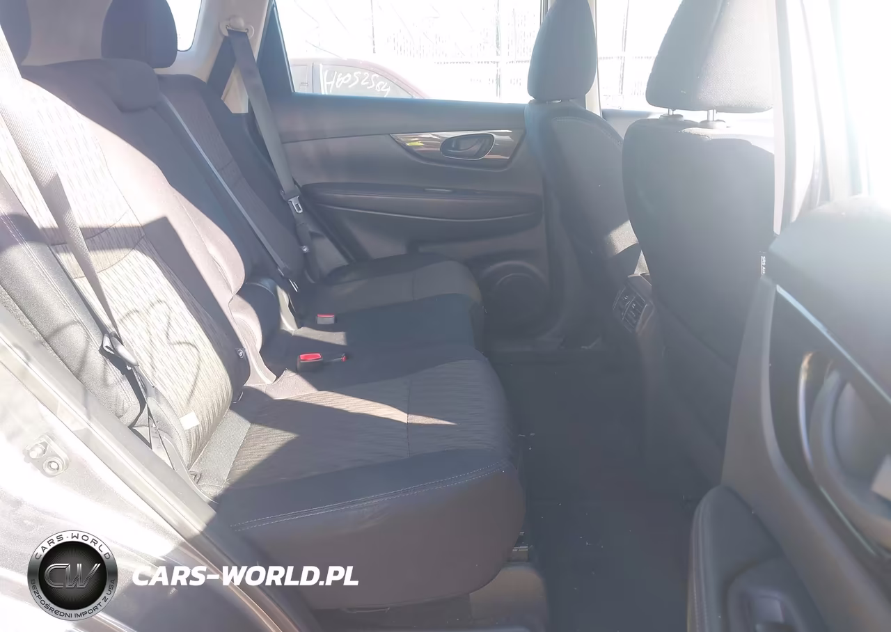 2019 Nissan Rogue S VIN:5N1AT2MV3KC780389 - 8