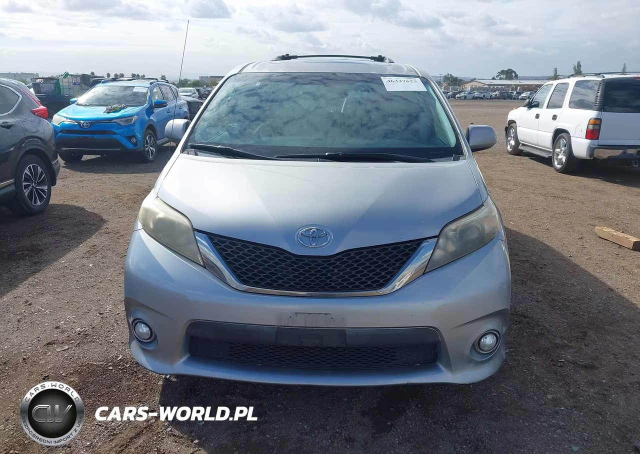2011 Toyota Sienna Se VIN:5TDXK3DC3BS157505 - 12