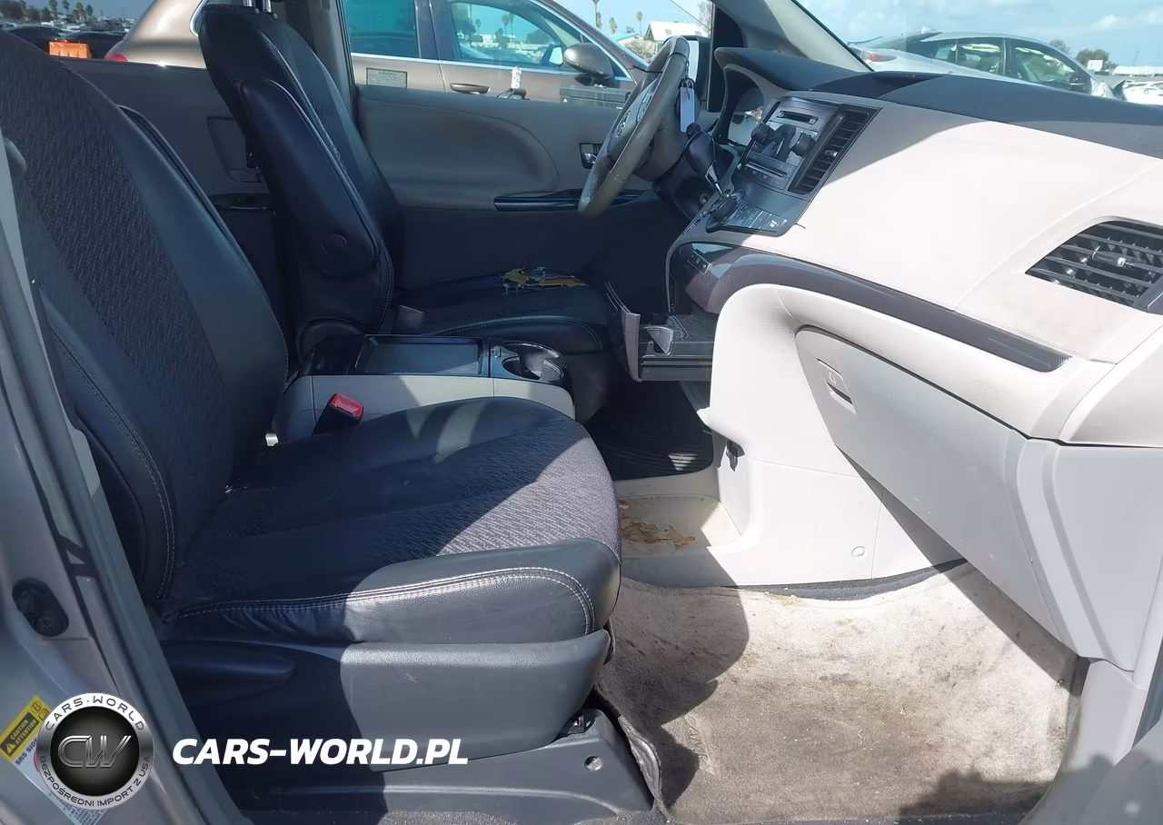 2011 Toyota Sienna Se VIN:5TDXK3DC3BS157505 - 5