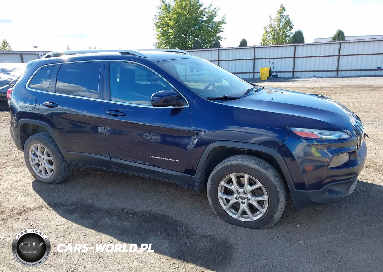 2015 Jeep Cherokee Latitude VIN:1C4PJMCS2FW515099 - 14