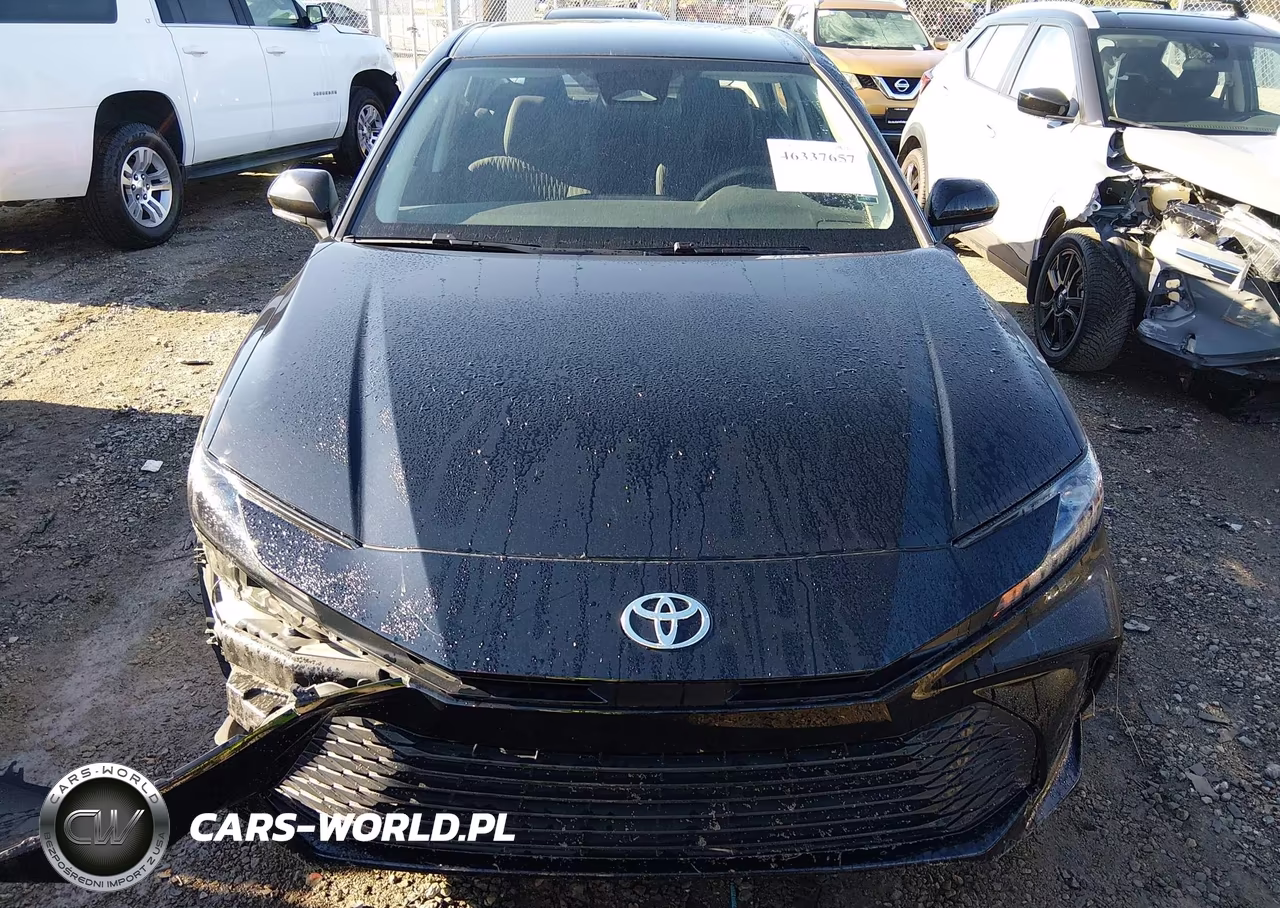 2025 Toyota Camry Le VIN:4T1DAACK7SU591307 - 12