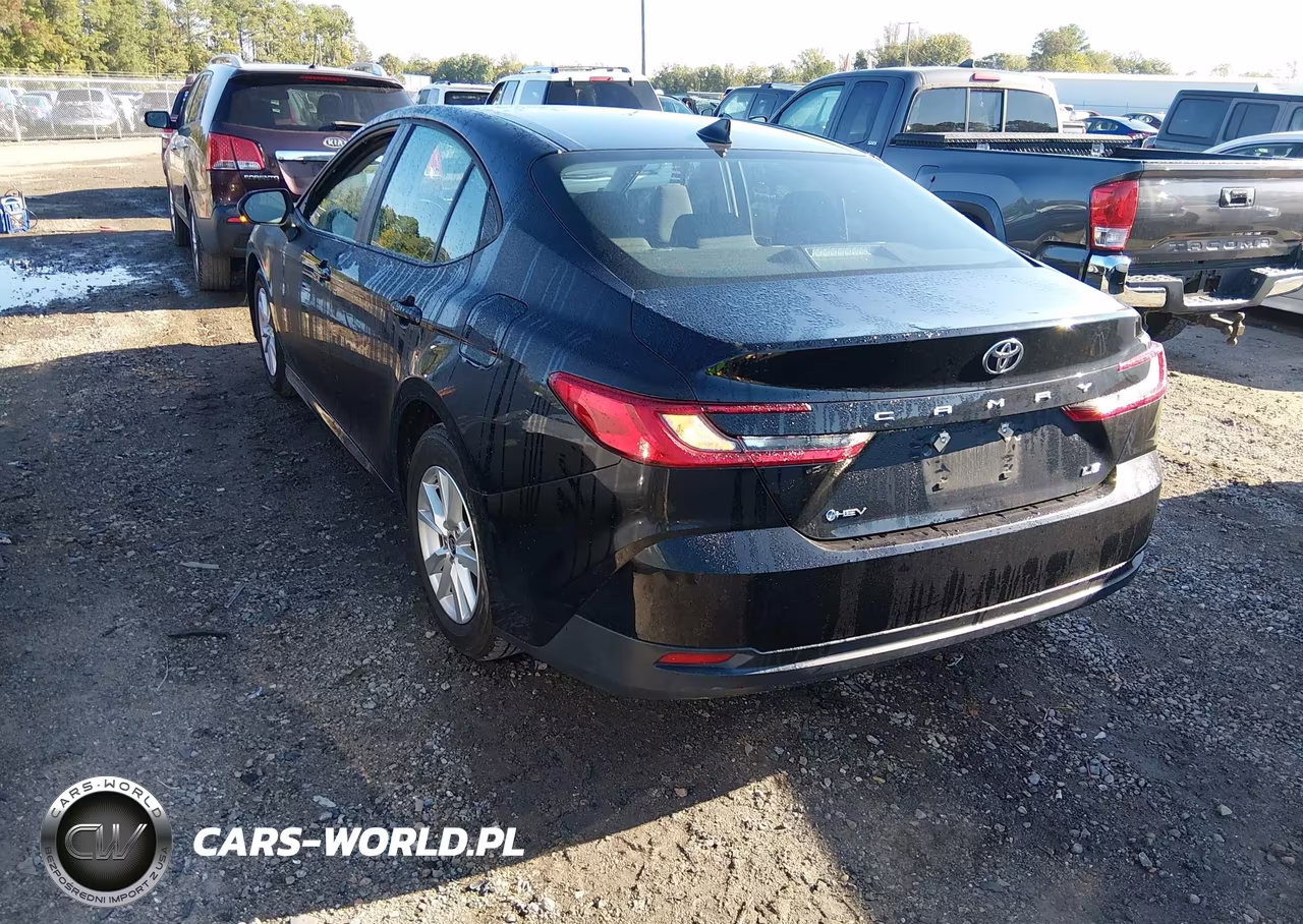 2025 Toyota Camry Le VIN:4T1DAACK7SU591307 - 3