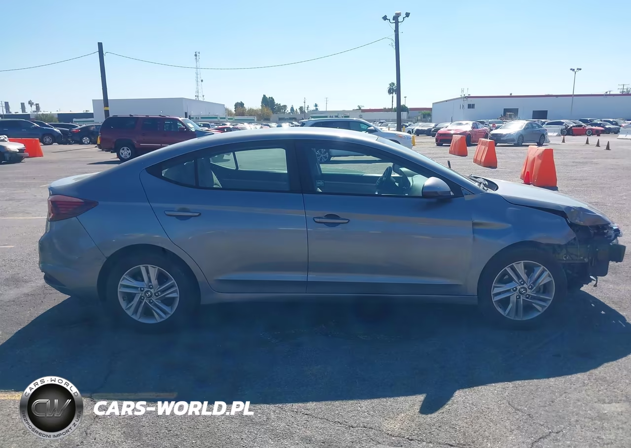 2019 Hyundai Elantra Sel VIN:KMHD84LFXKU736582 - 13