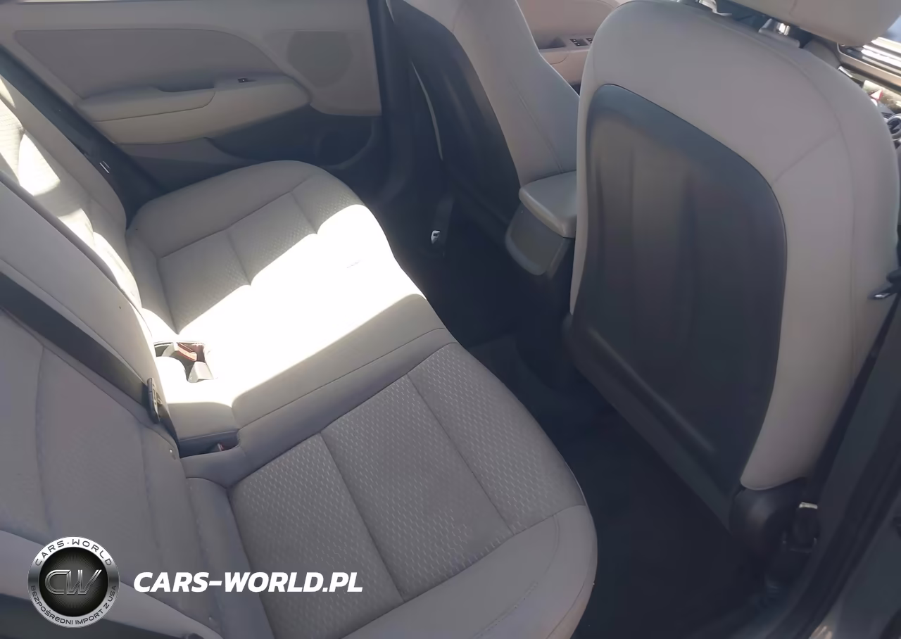 2019 Hyundai Elantra Sel VIN:KMHD84LFXKU736582 - 8