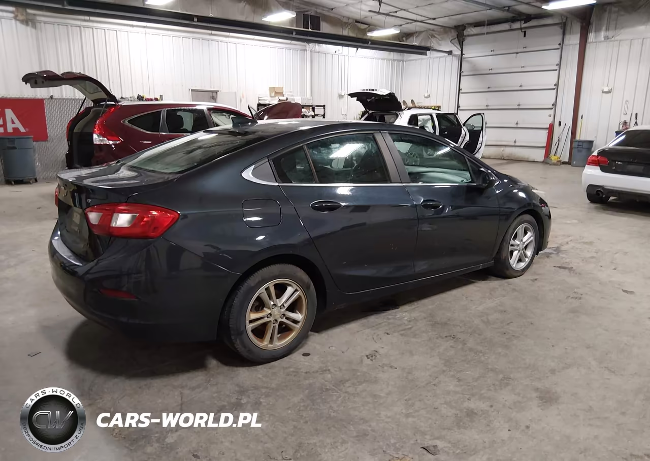 2017 Chevrolet Cruze Lt Auto VIN:1G1BE5SMXH7174242 - 4
