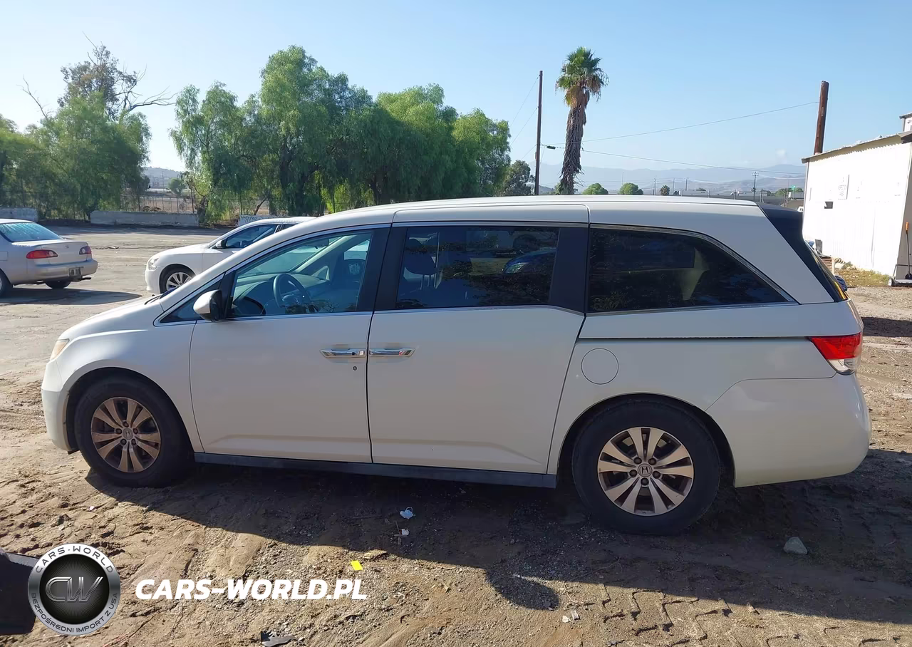 2015 Honda Odyssey Ex VIN:5FNRL5H45FB047800 - 14
