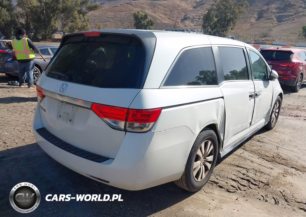 2015 Honda Odyssey Ex VIN:5FNRL5H45FB047800 - 4