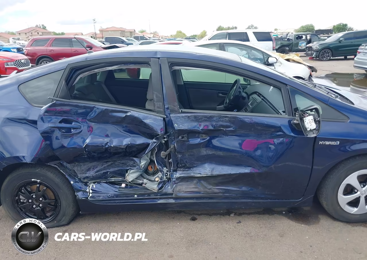 2014 Toyota Prius Two VIN:JTDKN3DU4E0366222 - 13