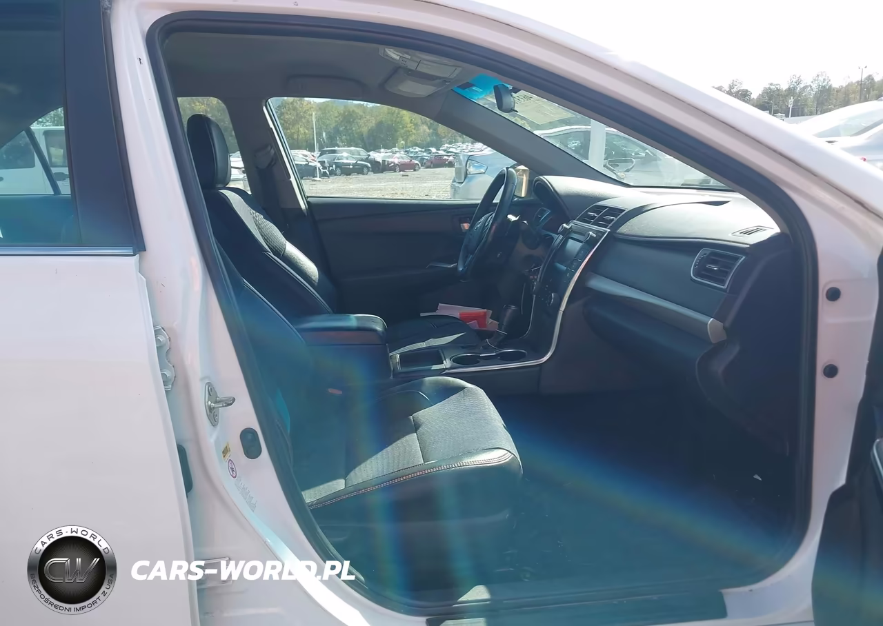 2015 Toyota Camry Se VIN:4T1BF1FK8FU114878 - 5