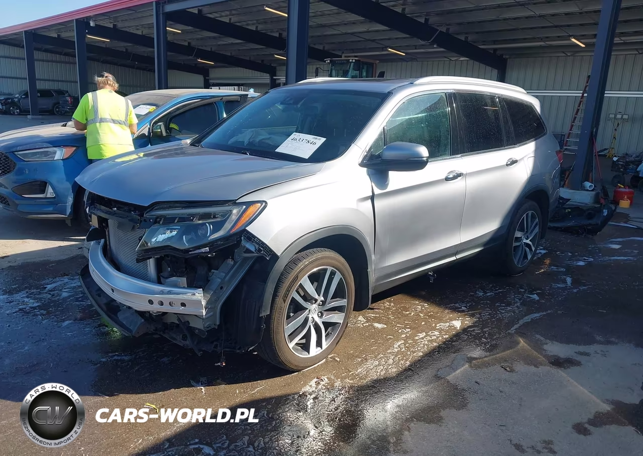 2017 Honda Pilot Elite VIN:5FNYF6H08HB082095 - 2