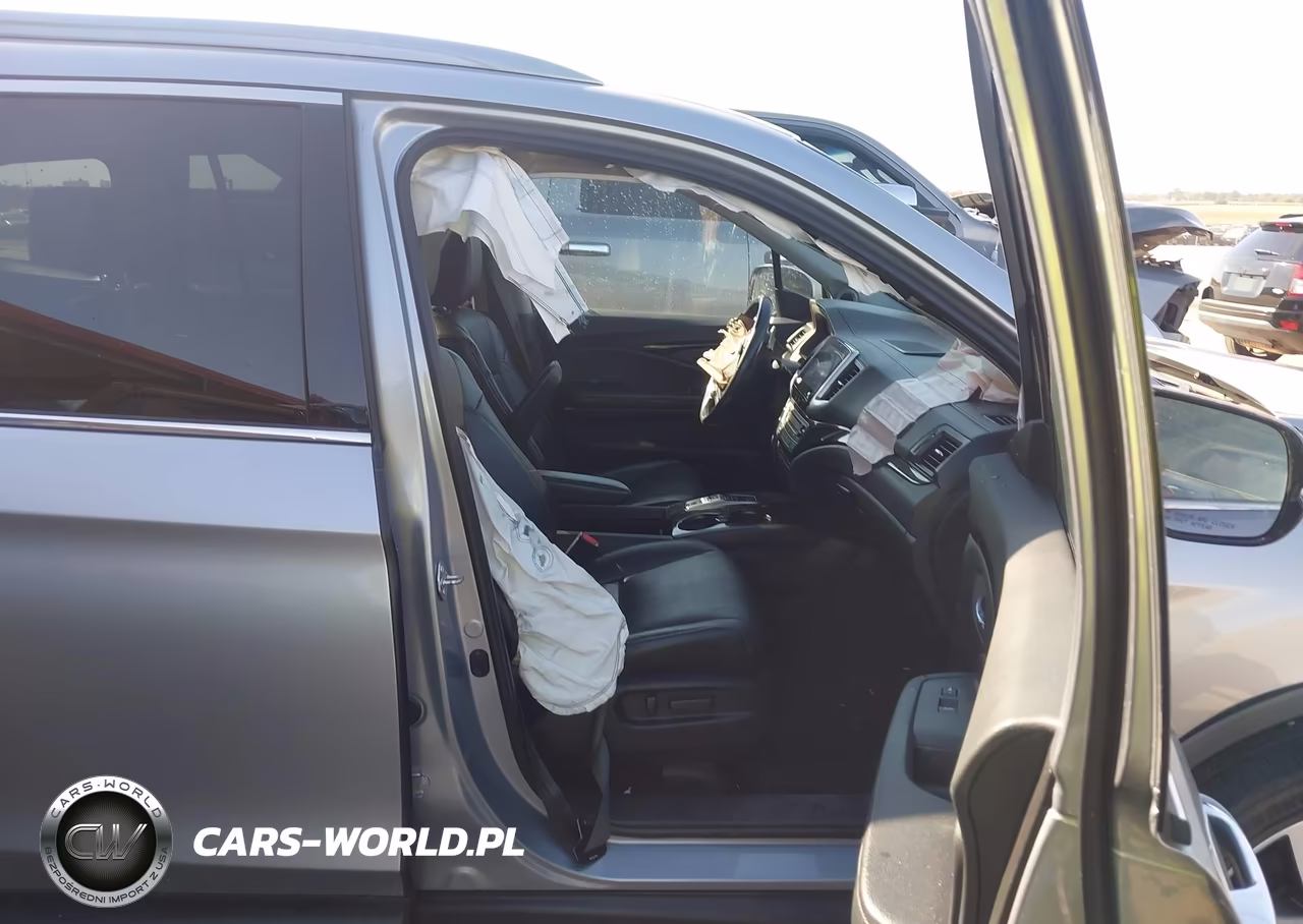 2017 Honda Pilot Elite VIN:5FNYF6H08HB082095 - 5